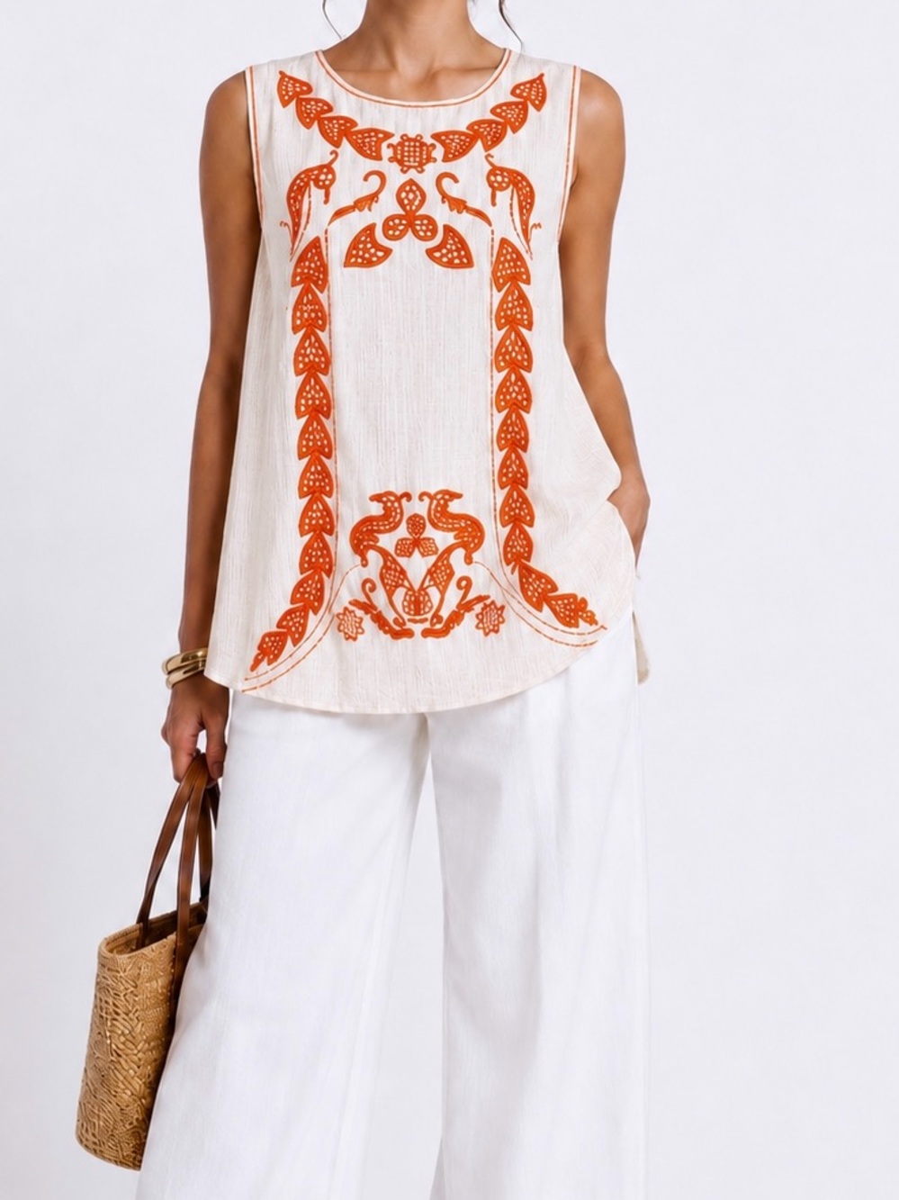 MAX STUDIO SPECIALTY Sleeveless Embroidered Cream Tank Top w Orange Motif
